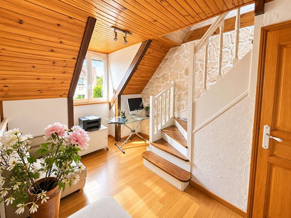 Maison individuelle Chanteloup Les Vignes 5 pièce(s) 116 m2 367 500 € **  - Référence  1163