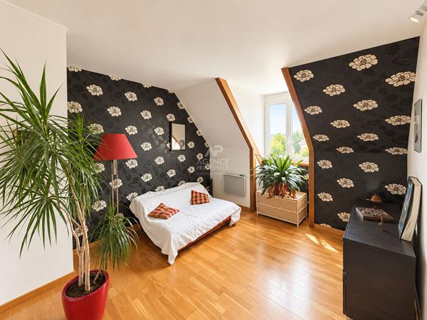 Maison individuelle Chanteloup Les Vignes 5 pièce(s) 116 m2 367 500 € **  - Référence  1163