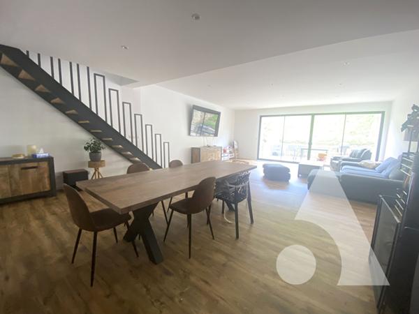 Maison 5 pièces 176.77 m2
