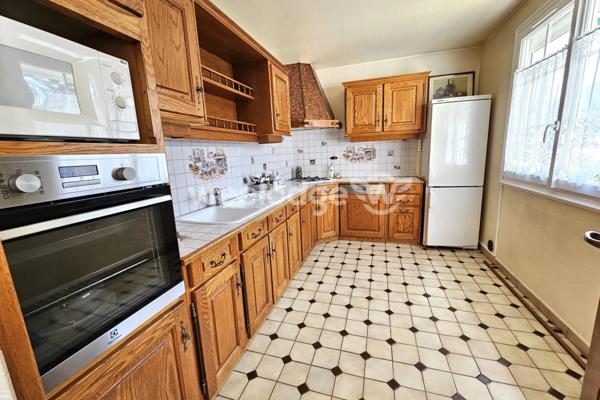 Maison à vendre 5 pièces de 161 m² à Conflans-Sainte-Honorine