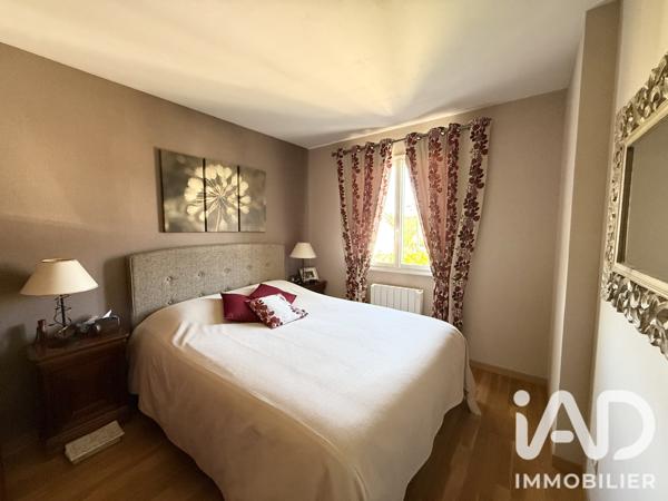 Maison à vendre 6 pièces 156 m² Vaux-le-Pénil