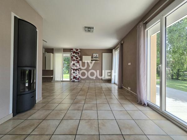 Maison à vendre de 5 pièces de 132.37 m² sur un terrain de 1016 m2