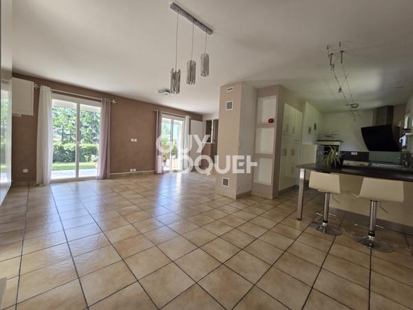 Maison à vendre de 5 pièces de 132.37 m² sur un terrain de 1016 m2