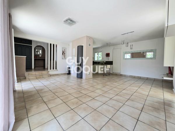 Maison à vendre de 5 pièces de 132.37 m² sur un terrain de 1016 m2