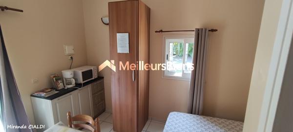 2 STUDIOS IDENTIQUES SUR UNE PARCELLE DE 861M2 AVEC PISCINE/ CUISINE EXTERIEURE