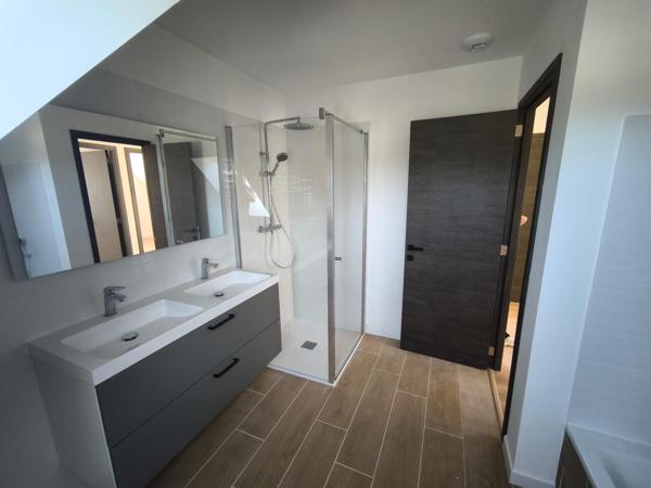 Maison neuve RE2020 proche des plages