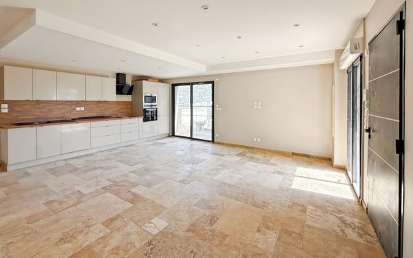 Appartement à vendre    4 pièces • 80 m2 Nice