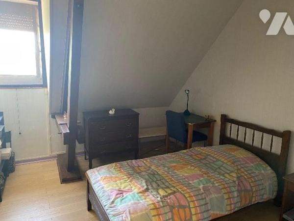 A VENDRE - A CAJARC (Lot 46160) - En position dominante avec vue sur la vallée du Lot, construc...