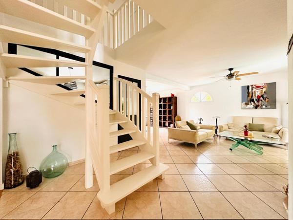 Maison familiale de 4/5 chambres en parfait état