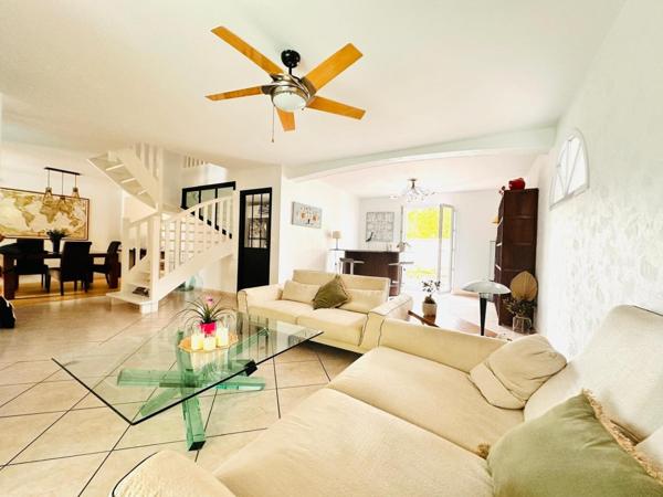 Maison familiale de 4/5 chambres en parfait état