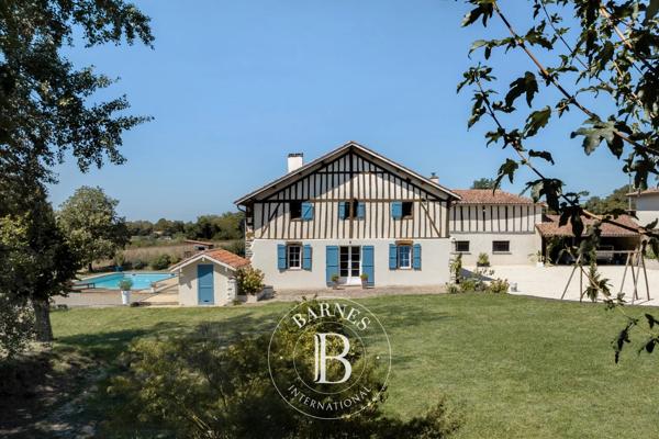 Aire-sur-l'Adour, Propriété 5 Chambres -  349 m² à vendre