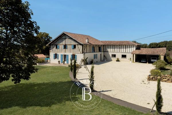 Aire-sur-l'Adour, Propriété 5 Chambres -  349 m² à vendre