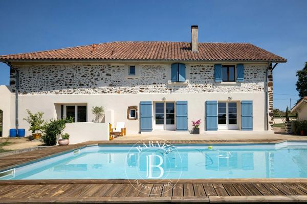 Aire-sur-l'Adour, Propriété 5 Chambres -  349 m² à vendre