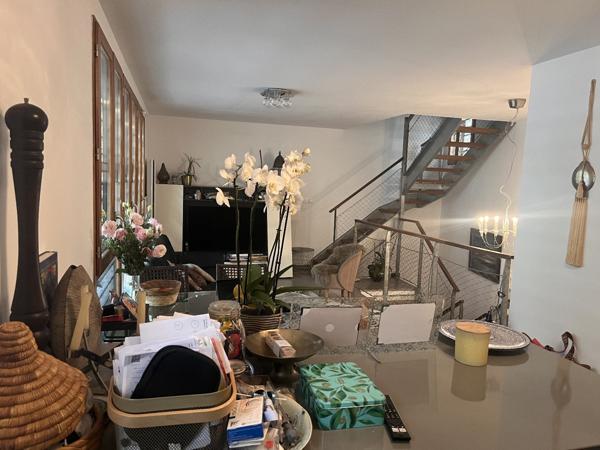 Appartement à MARSEILLE 2EME ARRONDISSEMENT (13002)