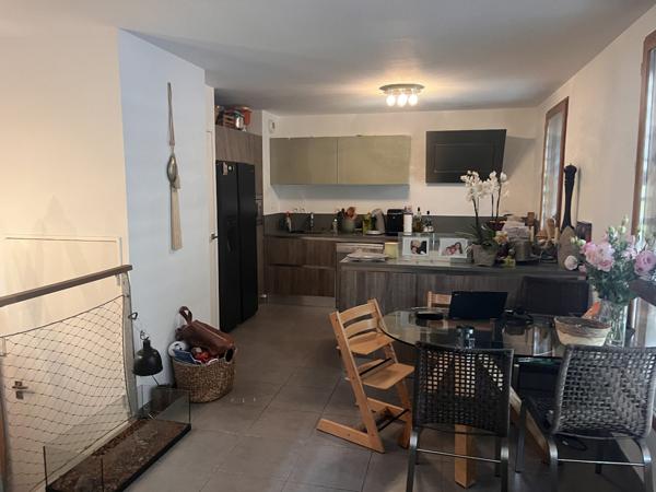 Appartement à MARSEILLE 2EME ARRONDISSEMENT (13002)