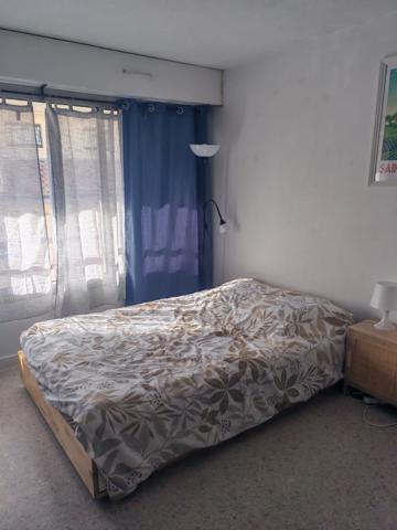 T1 MEUBLE - 560 € CC / MOIS - BORDEAUX NANSOUTY