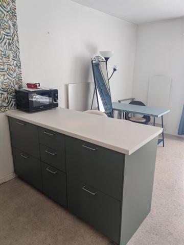 T1 MEUBLE - 560 € CC / MOIS - BORDEAUX NANSOUTY