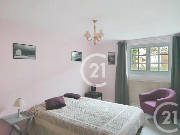 Maison à vendre  6 pièces - 159 m 2   SAINTES  - 17
