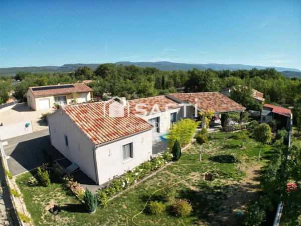 Villa Traditionnelle de plain-pied à Saint-Saturnin les Apt ( 84490 )