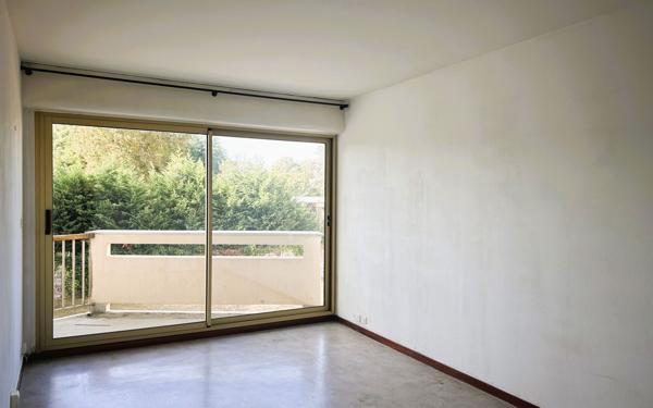 Appartement à louer    1 pièce •  Gradignan