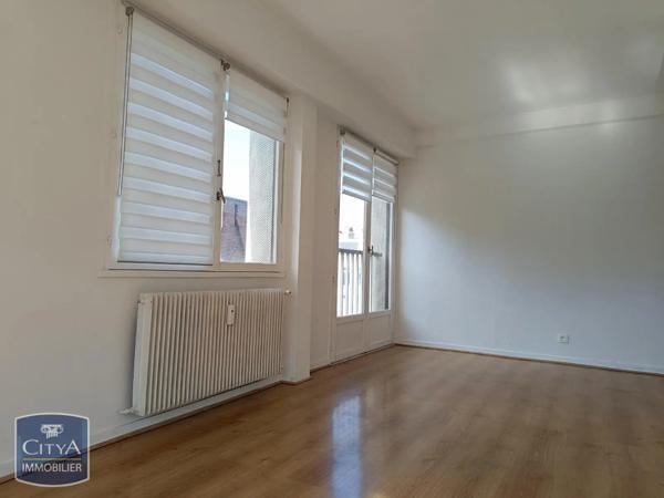 Appartement à louer 2 pièces 39.52m² Lille (59000)