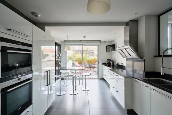 Vente Maison de luxe Lille 5 Pièces 216 m²
