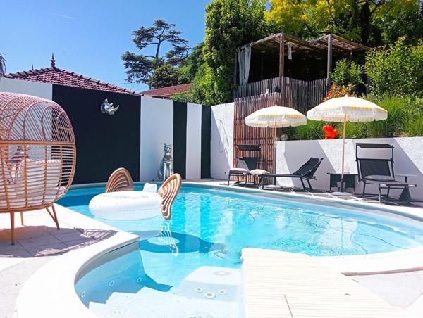 Vente Maison de luxe Agen 10 Pièces 380 m²
