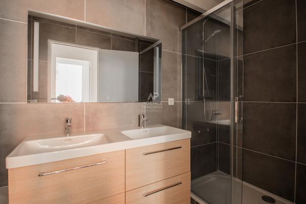 Loft exceptionnel Paris 20e 215 m2 1 700 000 € ** - Référence 6336