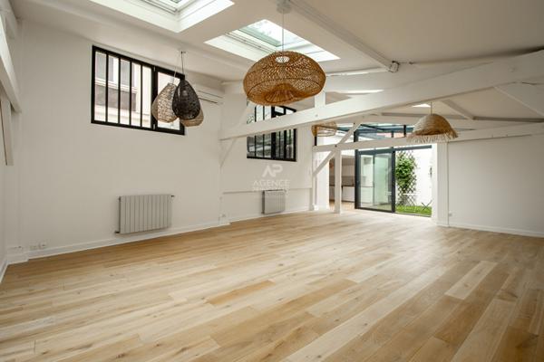 Loft exceptionnel Paris 20e 215 m2 1 700 000 € ** - Référence 6336