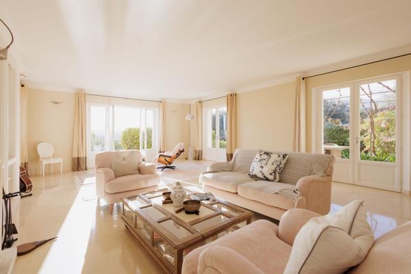 Vente Maison provençale de luxe La Colle-sur-Loup 11 Pièces 398 m²