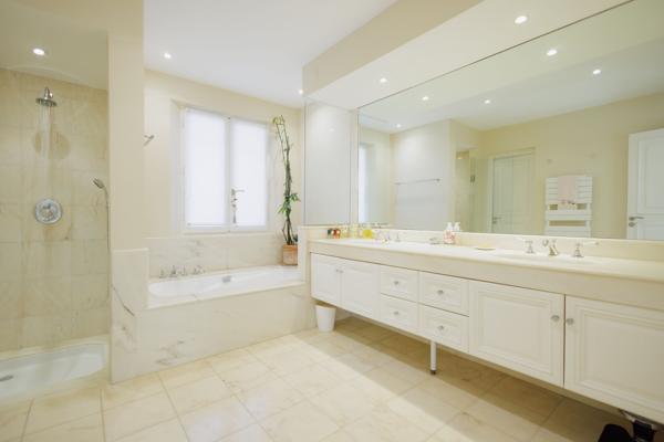 Vente Maison provençale de luxe La Colle-sur-Loup 11 Pièces 398 m²
