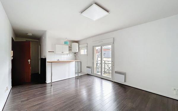 Appartement à louer    1 pièce •  Suresnes