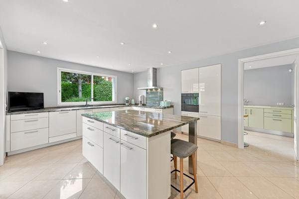 Vente Maison de luxe Prévessin-Moëns 6 Pièces 264 m²