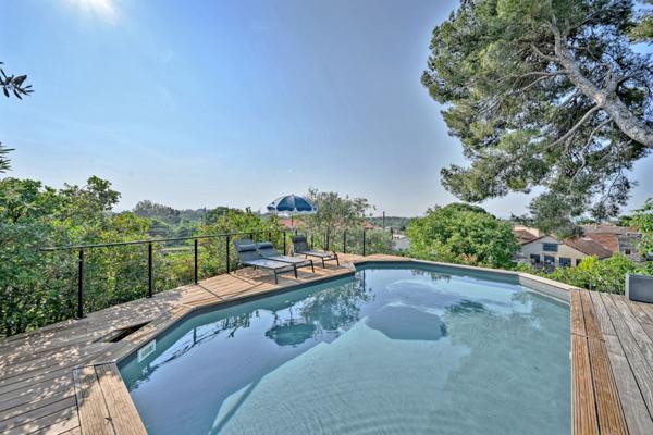 Vente Maison de luxe Villeneuve-lès-Avignon 6 Pièces 150 m²