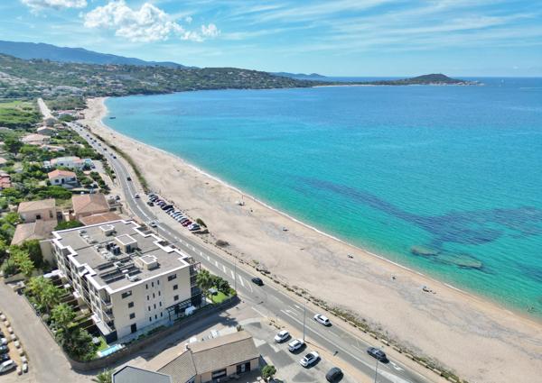 RIVE SUD Agosta Plage - Superbe T4 traversant avec jardin + Garage Albitreccia (20128)