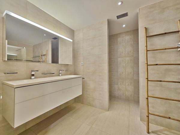 RIVE SUD Agosta Plage - Superbe T4 traversant avec jardin + Garage Albitreccia (20128)