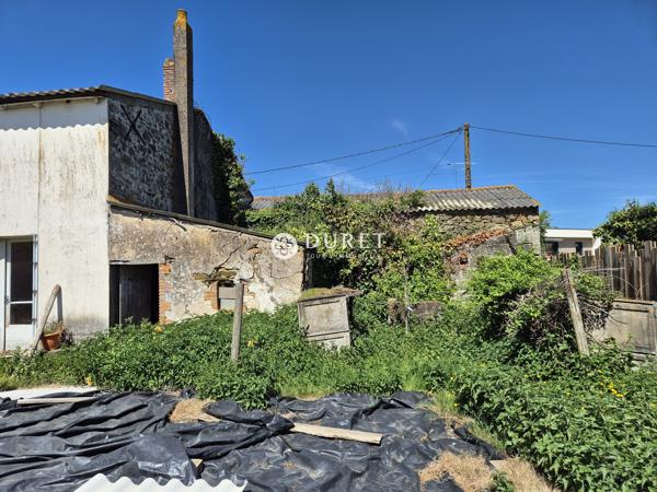Maison à rénover - en ville proche de Saint-Fulgent