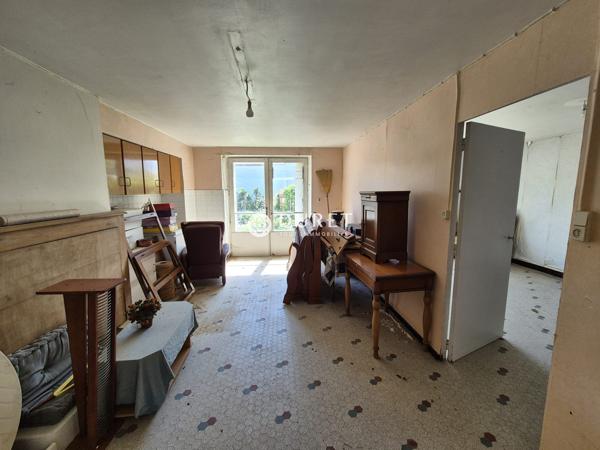 Maison à rénover - en ville proche de Saint-Fulgent
