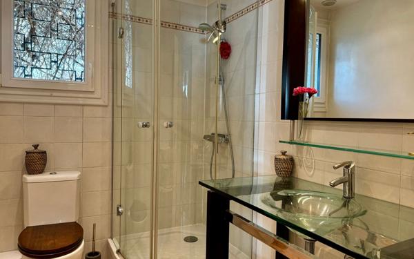 Maison à vendre    10 pièces • 200 m2 Champigny-sur-Marne