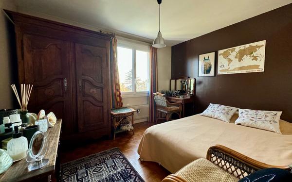 Maison à vendre    10 pièces • 200 m2 Champigny-sur-Marne