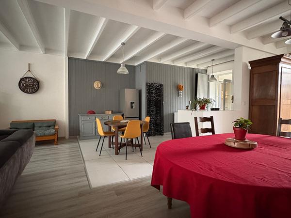 Maison Surgeres 5 pièce(s) 147 m2