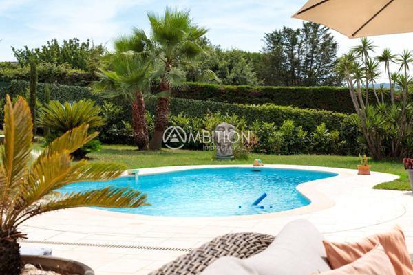 Maison à vendre 8 pièces de 267 m²