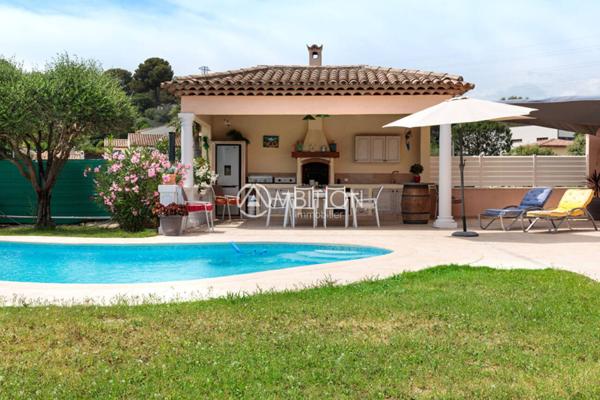 Maison à vendre 8 pièces de 267 m²