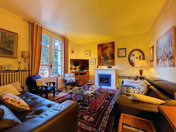 MAISON ANCIENNE AVEC JARDIN GARAGE ET CAVE