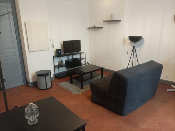 Appartement à louer |                                        Béziers |                                        1 pièce  | 28 m²