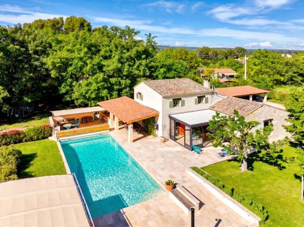 Vente Maison de luxe Aix-en-Provence 10 Pièces 195 m²