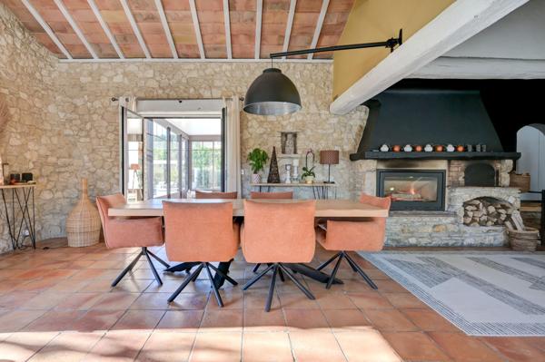 Vente Maison de luxe Aix-en-Provence 10 Pièces 195 m²
