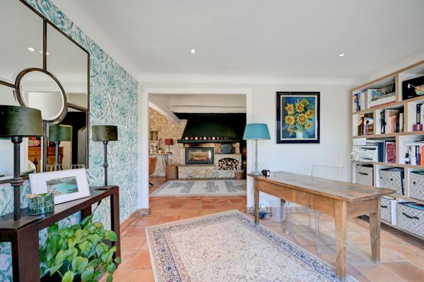 Vente Maison de luxe Aix-en-Provence 10 Pièces 195 m²