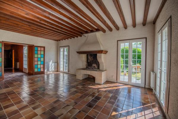 De beaux volumes au calme avec un joli jardin !