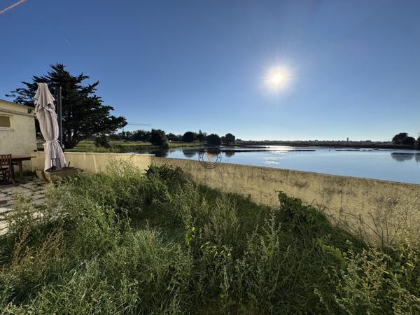 LE POULIGUEN – Maison à rénover avec vue sur les marais salant